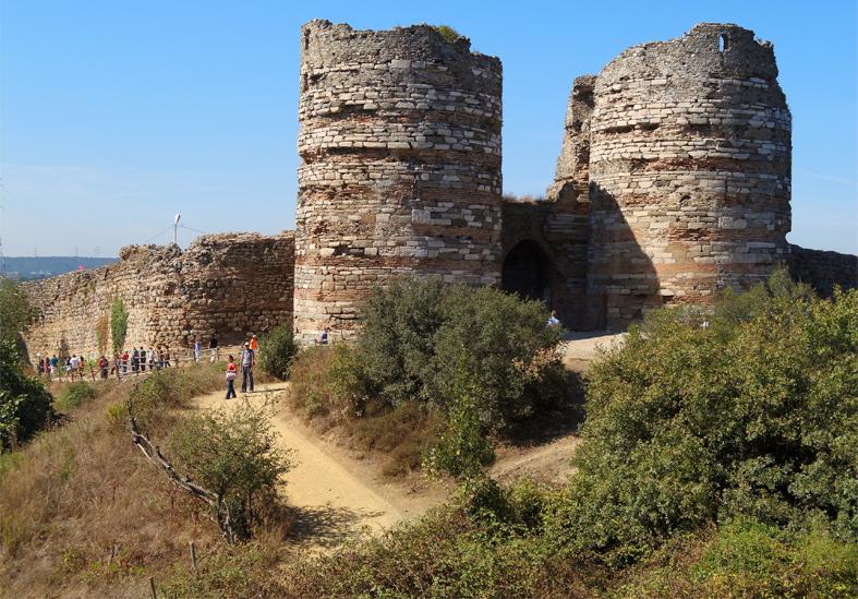 Forteresse Yoros Kalesi