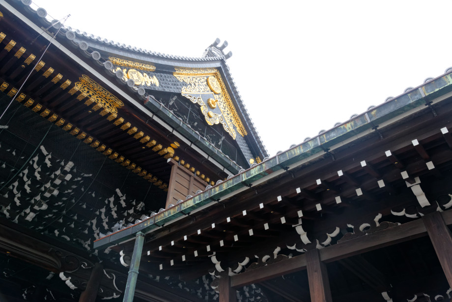 Toits du temple honganji à kyoto